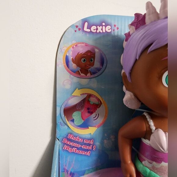 Bloopies Mermaids - Lexie Mermaid Doll With Removable Color Change Magic Tail - Picture 4 of 4